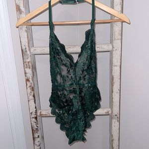 Full Lace One Piece - Open Back - Size S